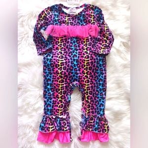 SZ 12-18 mo Pete and Lucy Romper NWT